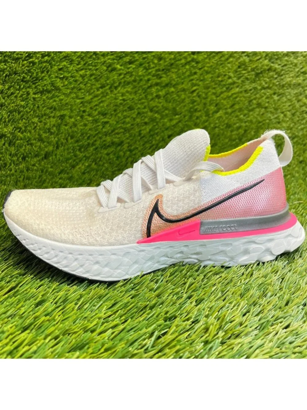 Nike React Infinity Flyknit 3 Womens Size 7.5 White Pink Running Shoes Sneakers